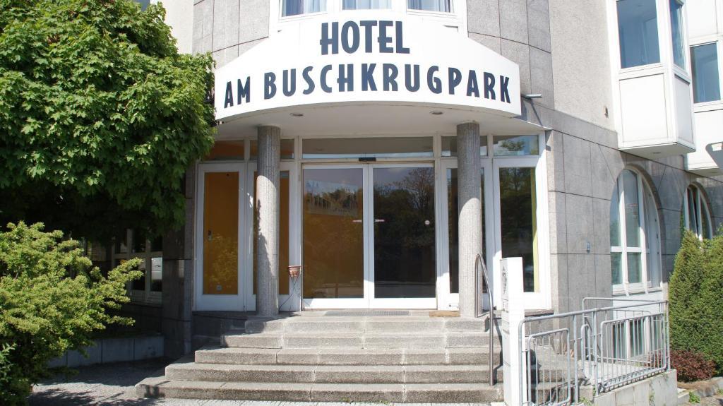 Hotel Am Buschkrugpark Berlim Exterior foto